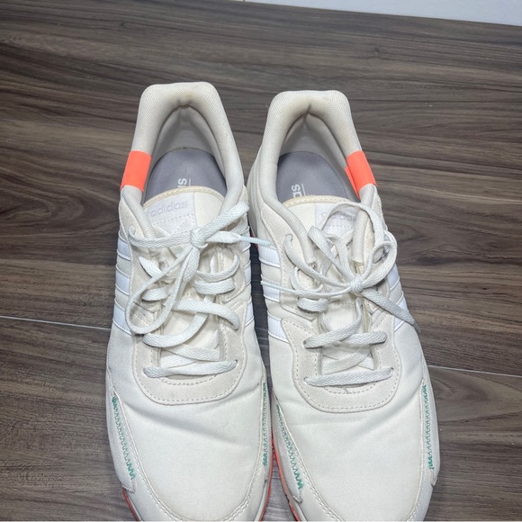 Adidas Womens Retrorun EH1858 White Casual Shoes Sneakers Size  11 - Picture 8 of 9